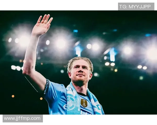 足球明星忍让瞬间集锦展现体育精神与团队合作的魅力