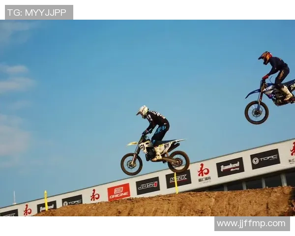 上海羽毛球队速度之争引发热议球迷与专家观点碰撞激烈