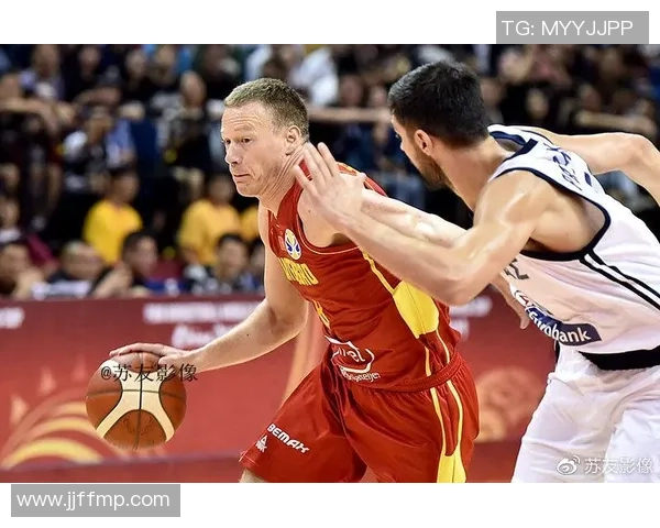 南京网球队实力揭秘：网球巨献背后的训练与荣耀之路